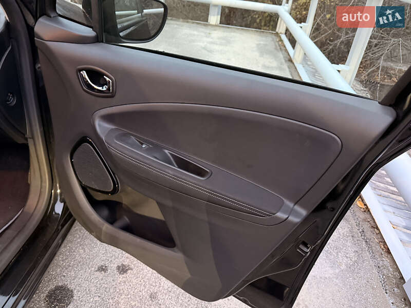 Хэтчбек Renault Zoe 2017 в Киеве