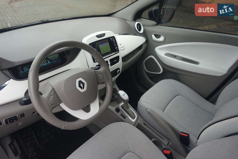 Хэтчбек Renault Zoe 2016 в Самборе