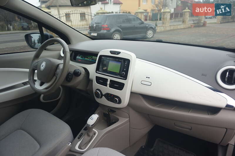 Хэтчбек Renault Zoe 2016 в Самборе