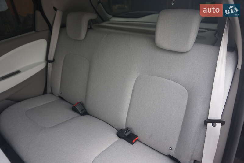 Хэтчбек Renault Zoe 2016 в Самборе