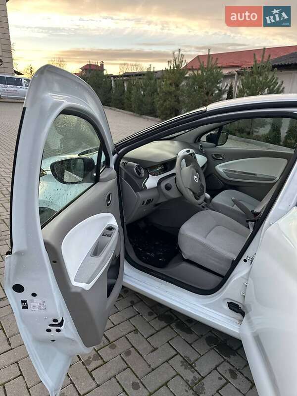 Хетчбек Renault Zoe 2017 в Золочеві