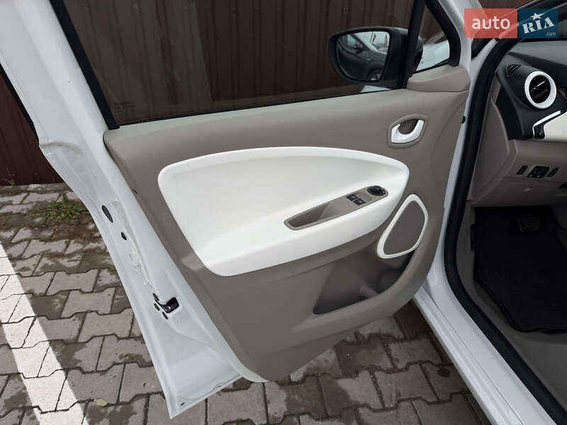 Хэтчбек Renault Zoe 2016 в Виннице