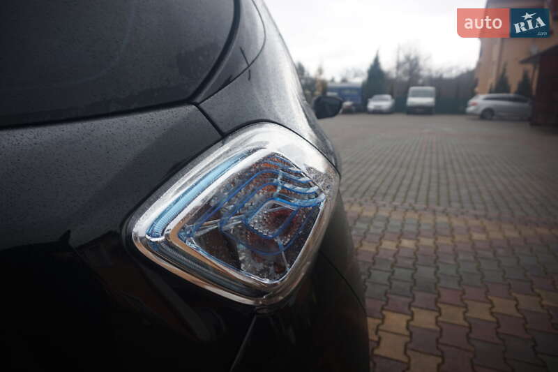 Хетчбек Renault Zoe 2015 в Самборі