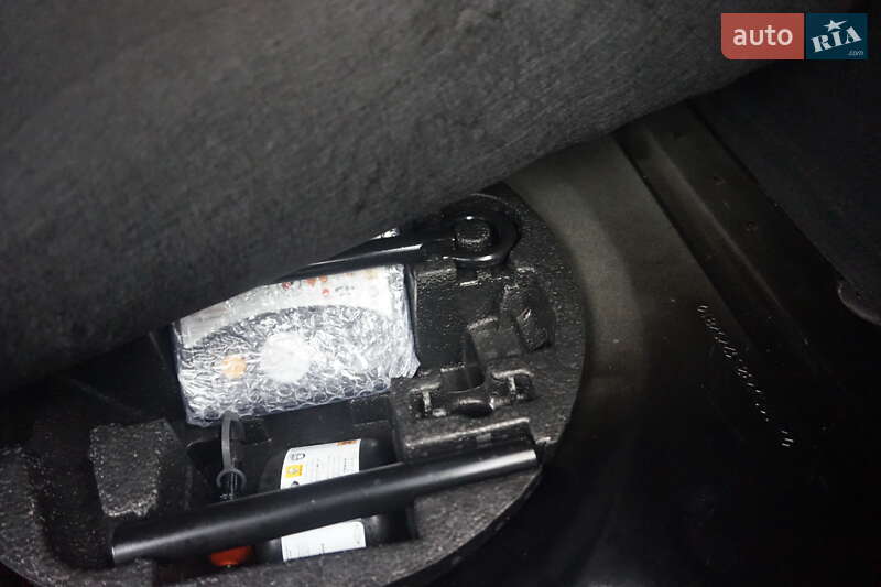 Хетчбек Renault Zoe 2015 в Самборі