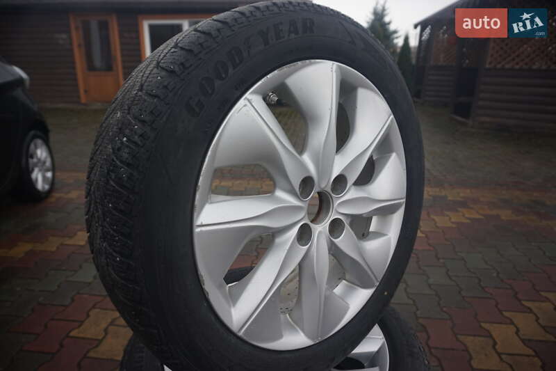 Хетчбек Renault Zoe 2015 в Самборі