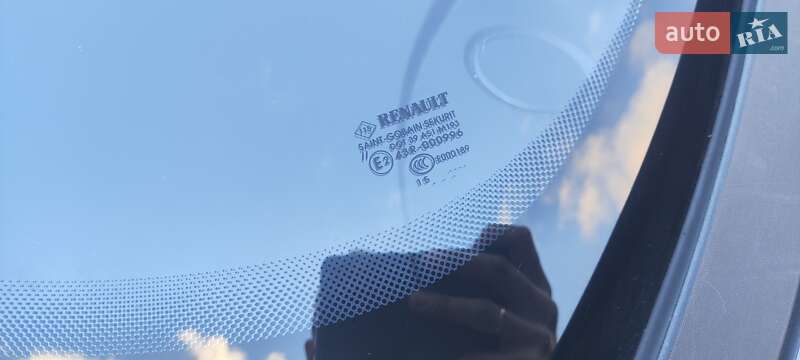 Хэтчбек Renault Zoe 2015 в Городке