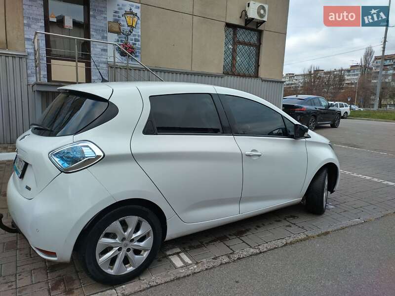 Хэтчбек Renault Zoe 2017 в Киеве фото 13 Хэтчбек Renault Zoe 2017 в Киеве