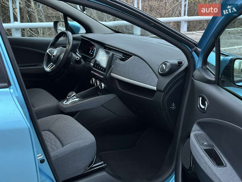 Хэтчбек Renault Zoe 2021 в Киеве