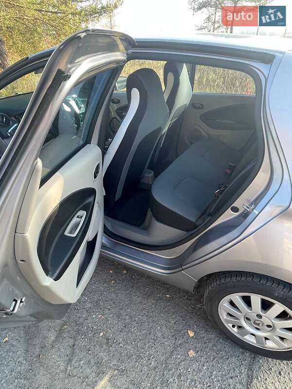 Хэтчбек Renault Zoe 2014 в Львове фото 5 Хэтчбек Renault Zoe 2014 в Львове