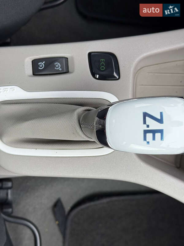 Хэтчбек Renault Zoe 2019 в Николаеве фото 26 Хэтчбек Renault Zoe 2019 в Николаеве