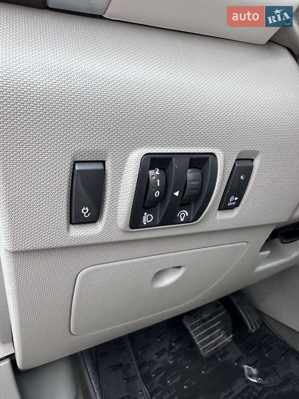 Хэтчбек Renault Zoe 2018 в Луцке фото 15 Хэтчбек Renault Zoe 2018 в Луцке