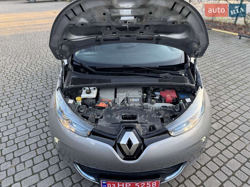 Хетчбек Renault Zoe 2015 в Львові фото 15 Хетчбек Renault Zoe 2015 в Львові