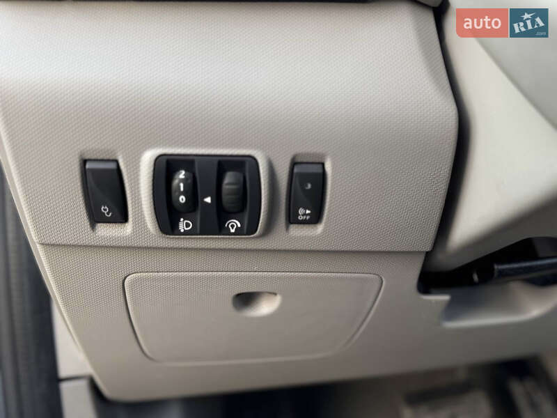 Хетчбек Renault Zoe 2015 в Львові фото 27 Хетчбек Renault Zoe 2015 в Львові