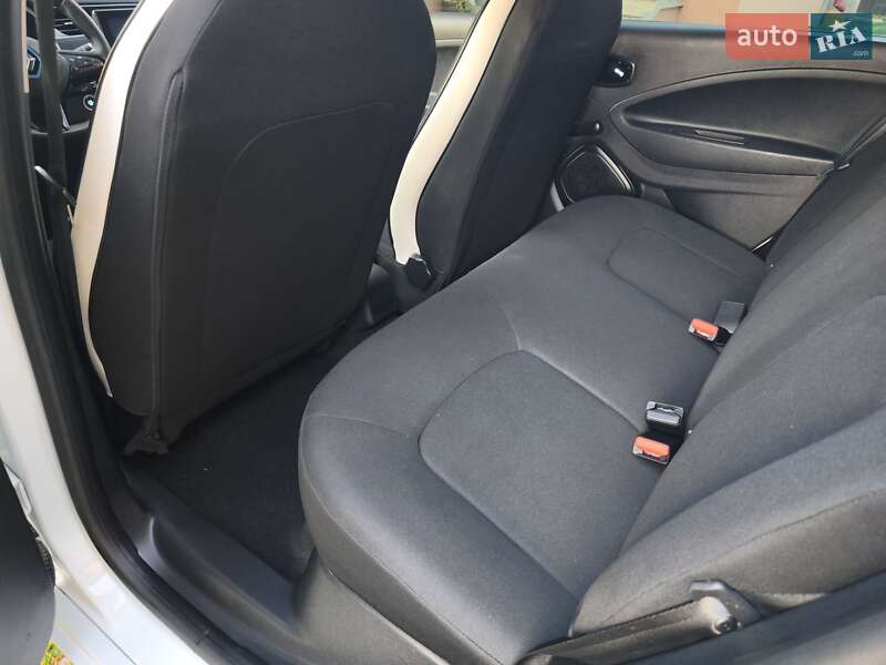 Хэтчбек Renault Zoe 2020 в Коломые фото 30 Хэтчбек Renault Zoe 2020 в Коломые