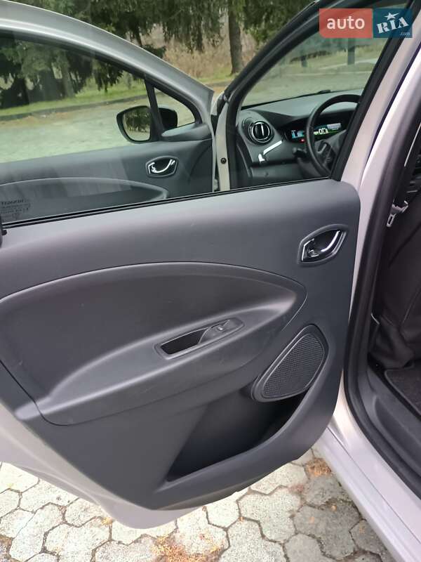 Хэтчбек Renault Zoe 2018 в Дубно