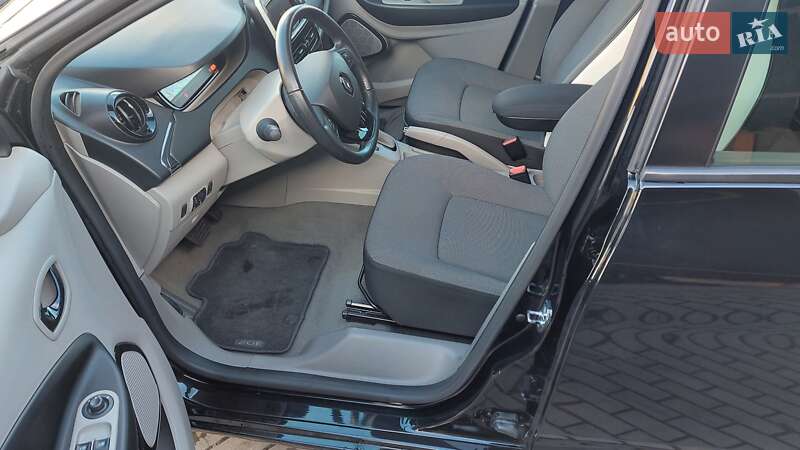Хетчбек Renault Zoe 2016 в Луцьку