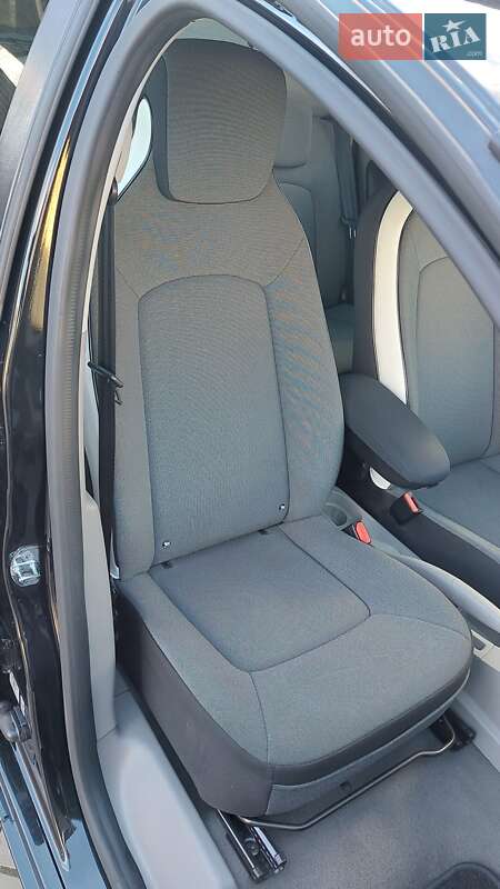 Хетчбек Renault Zoe 2016 в Луцьку