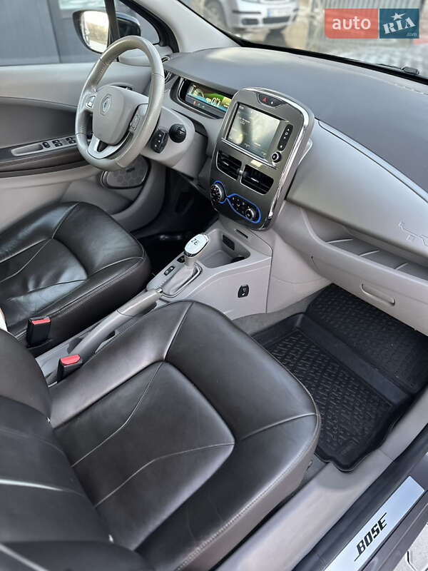 Хэтчбек Renault Zoe 2017 в Львове