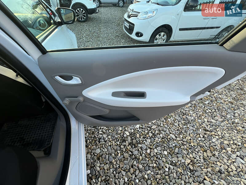 Хэтчбек Renault Zoe 2017 в Коломые фото 28 Хэтчбек Renault Zoe 2017 в Коломые