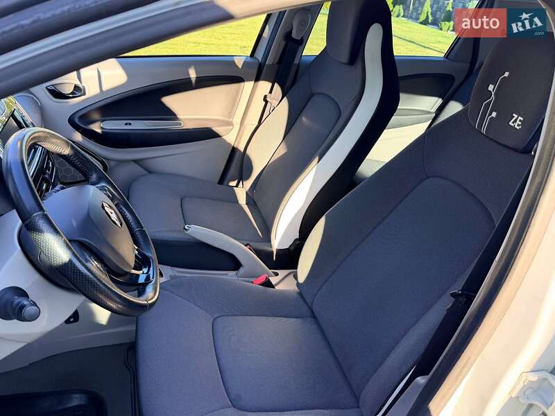 Хетчбек Renault Zoe 2015 в Рівному фото 16 Хетчбек Renault Zoe 2015 в Рівному