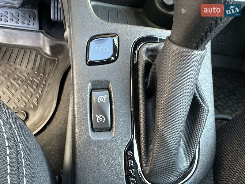 Хэтчбек Renault Zoe 2017 в Тернополе