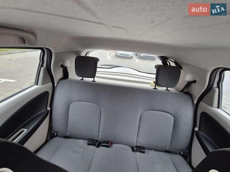 Хэтчбек Renault Zoe 2013 в Черкассах фото 19 Хэтчбек Renault Zoe 2013 в Черкассах