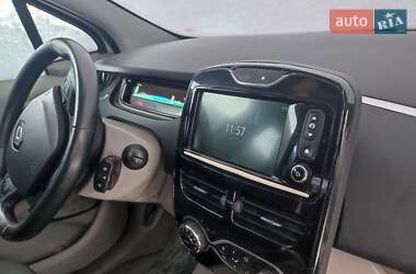 Хетчбек Renault Zoe 2016 в Дубні