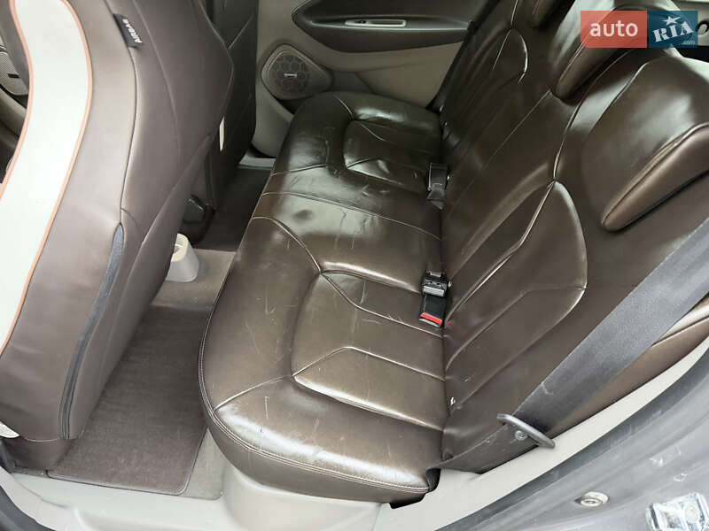 Хетчбек Renault Zoe 2016 в Луцьку