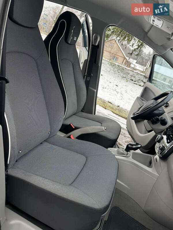 Хетчбек Renault Zoe 2014 в Радивиліві