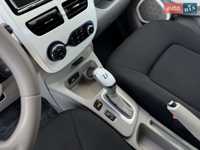 Хэтчбек Renault Zoe 2015 в Дрогобыче
