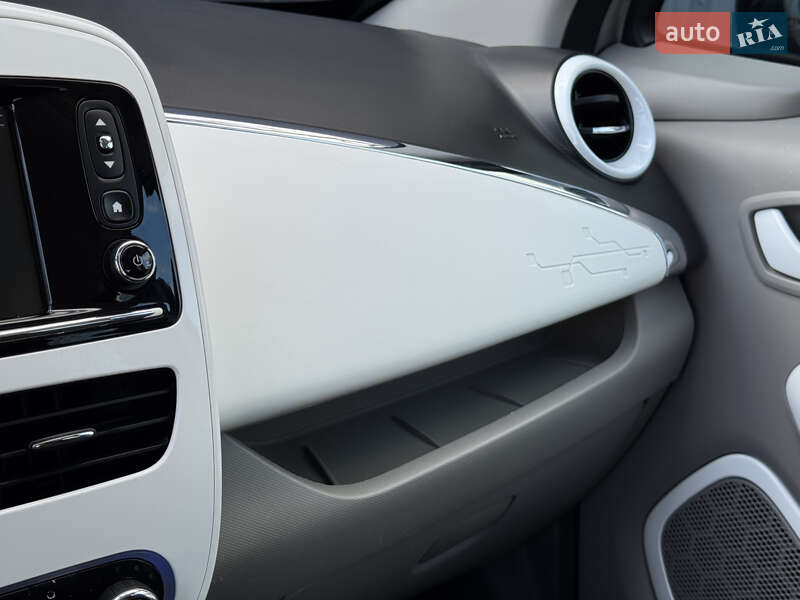 Хэтчбек Renault Zoe 2015 в Дрогобыче