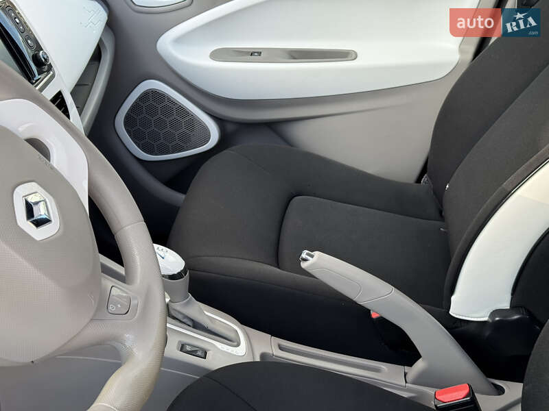 Хэтчбек Renault Zoe 2015 в Дрогобыче