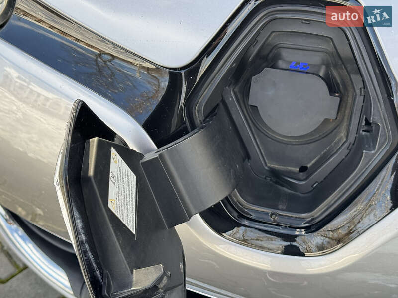 Хэтчбек Renault Zoe 2015 в Дрогобыче