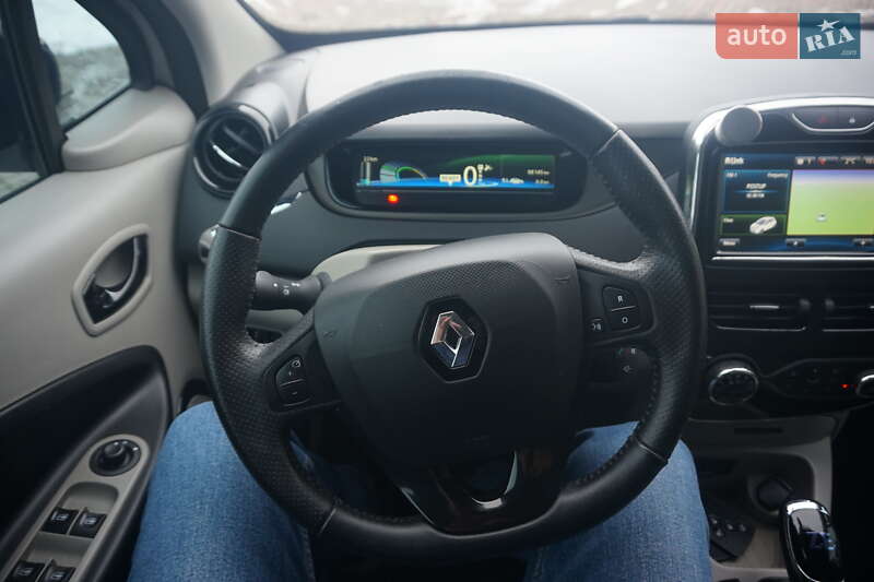 Хэтчбек Renault Zoe 2015 в Самборе