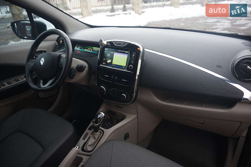 Хэтчбек Renault Zoe 2015 в Самборе