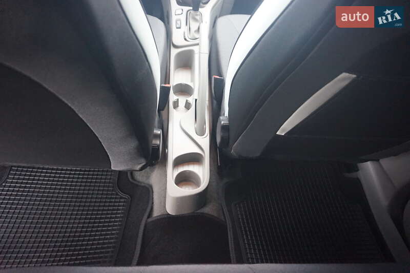 Хэтчбек Renault Zoe 2015 в Самборе