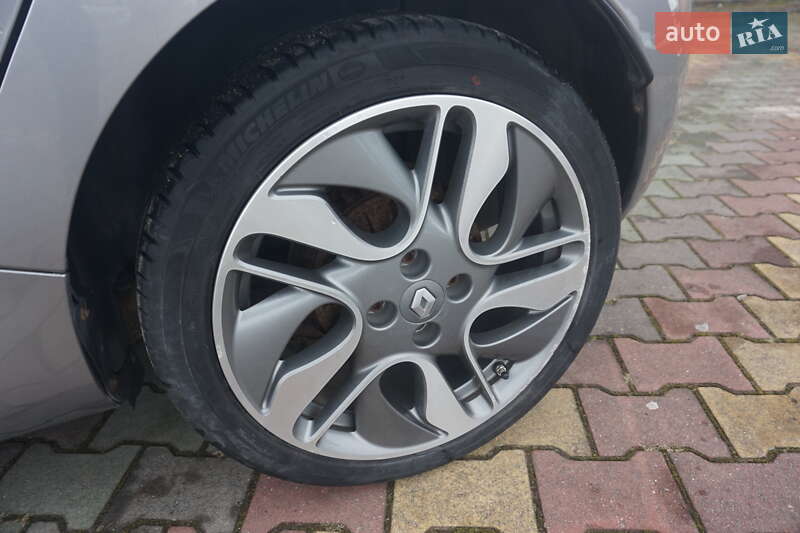 Хэтчбек Renault Zoe 2015 в Самборе