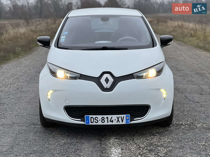 Хетчбек Renault Zoe 2016 в Києві фото 8 Хетчбек Renault Zoe 2016 в Києві