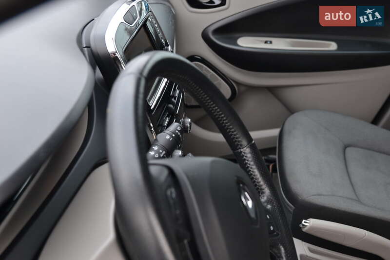 Хэтчбек Renault Zoe 2015 в Луцке фото 15 Хэтчбек Renault Zoe 2015 в Луцке