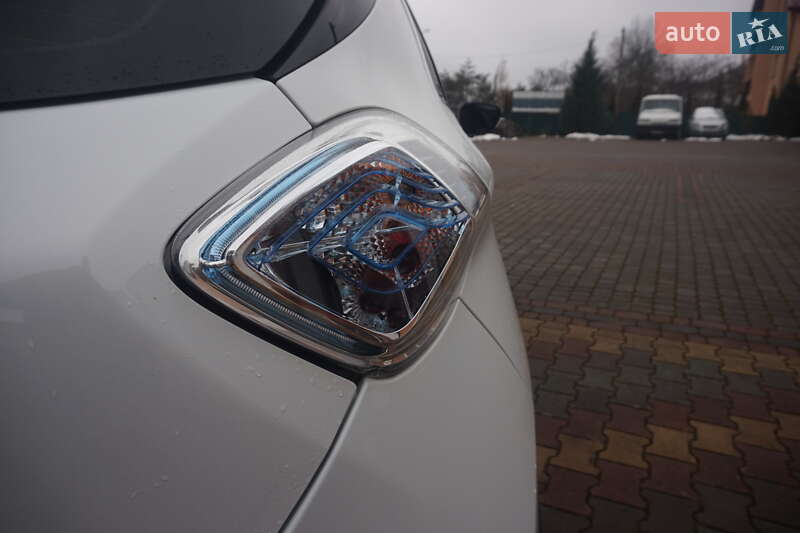 Хэтчбек Renault Zoe 2018 в Самборе