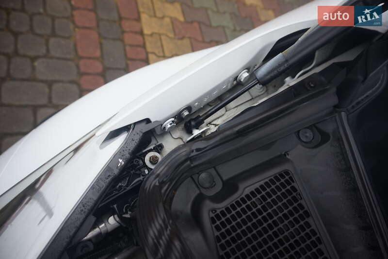 Хэтчбек Renault Zoe 2018 в Самборе