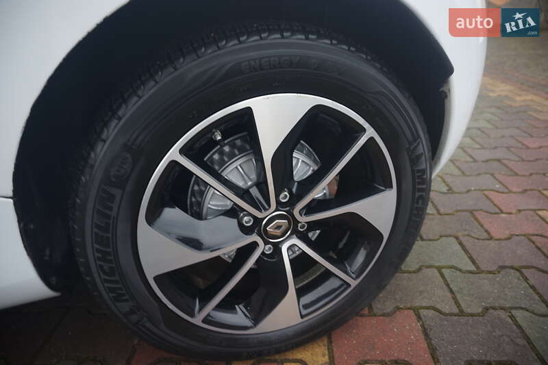 Хэтчбек Renault Zoe 2018 в Самборе