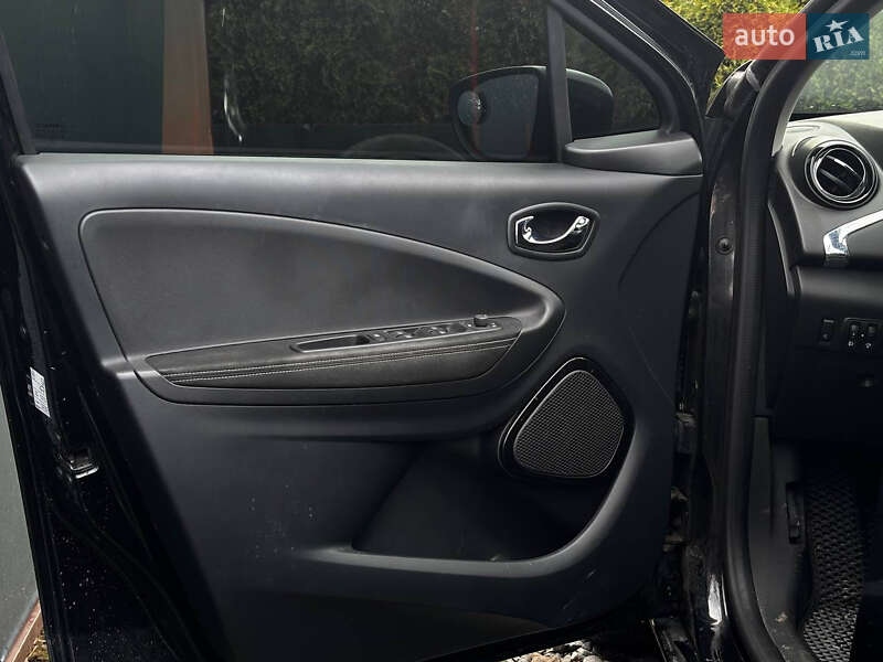 Хэтчбек Renault Zoe 2017 в Львове