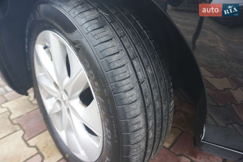 Хетчбек Renault Zoe 2015 в Самборі