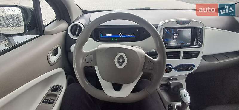 Хэтчбек Renault Zoe 2018 в Млинове