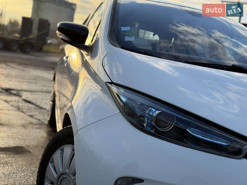 Хэтчбек Renault Zoe 2014 в Стрые фото 11 Хэтчбек Renault Zoe 2014 в Стрые