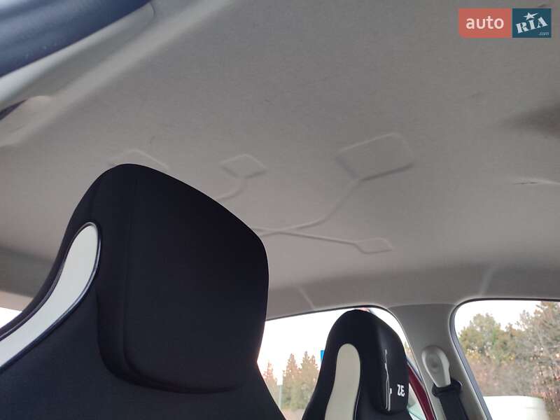 Хетчбек Renault Zoe 2017 в Львові фото 40 Хетчбек Renault Zoe 2017 в Львові