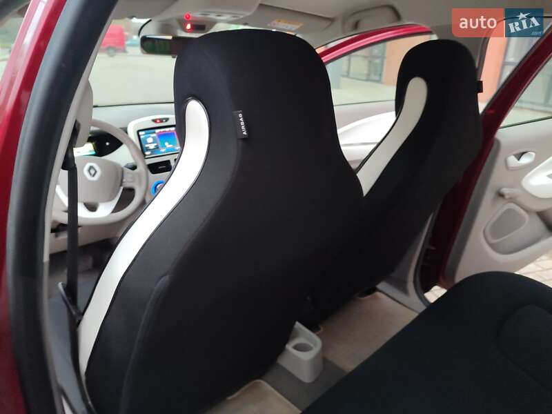 Хетчбек Renault Zoe 2017 в Львові фото 60 Хетчбек Renault Zoe 2017 в Львові