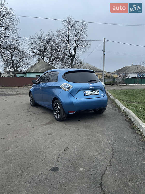 Хэтчбек Renault Zoe 2017 в Новоукраинке фото 7 Хэтчбек Renault Zoe 2017 в Новоукраинке