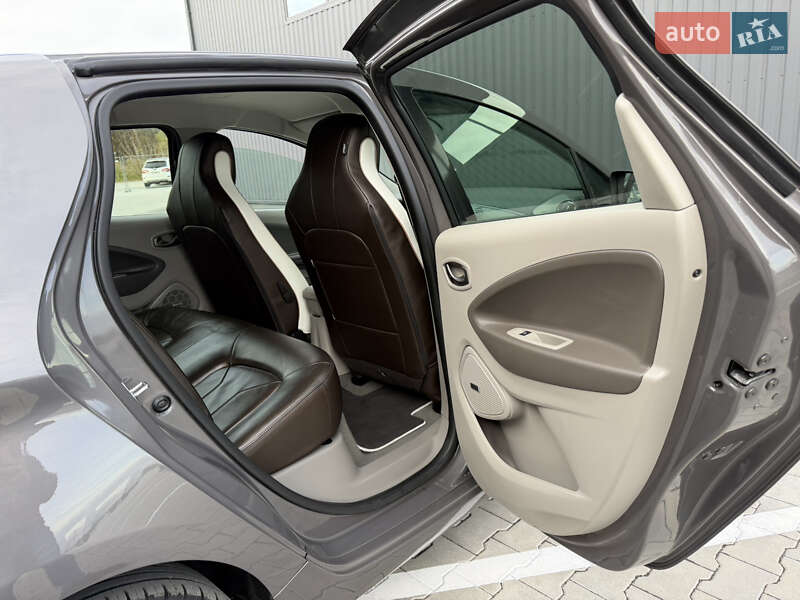 Хэтчбек Renault Zoe 2018 в Дубно